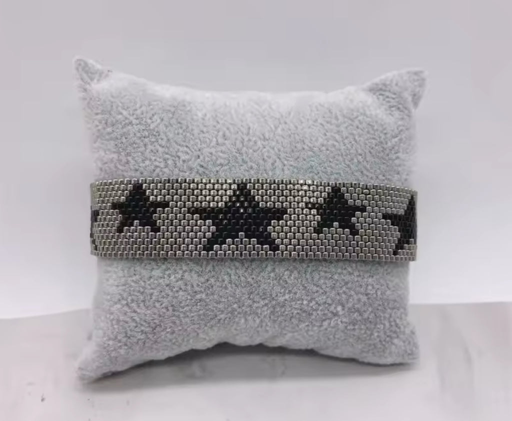 Pulsera star tejida